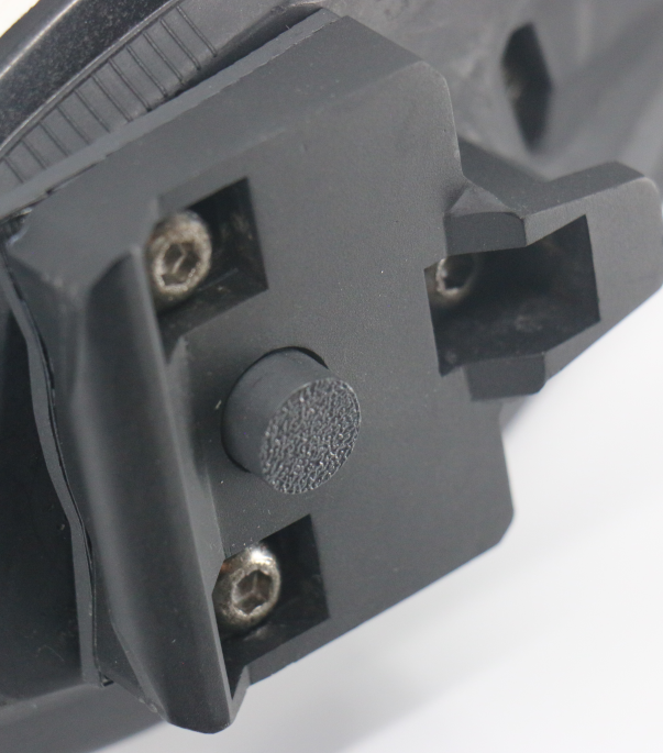 CycloWatt close-up mounted on cleat