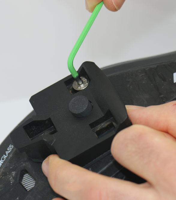 CycloWatt installation with Allen key